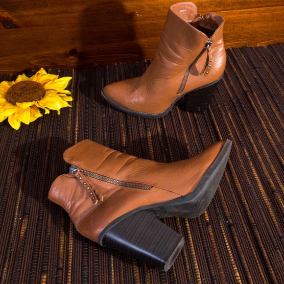 Charlotte Russe Shoes - Charlotte Russe brown boots